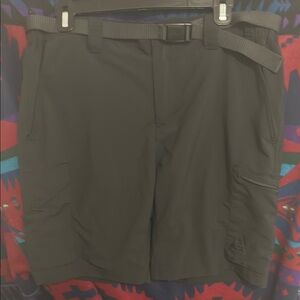 Gerry Cargo shorts Sz 34